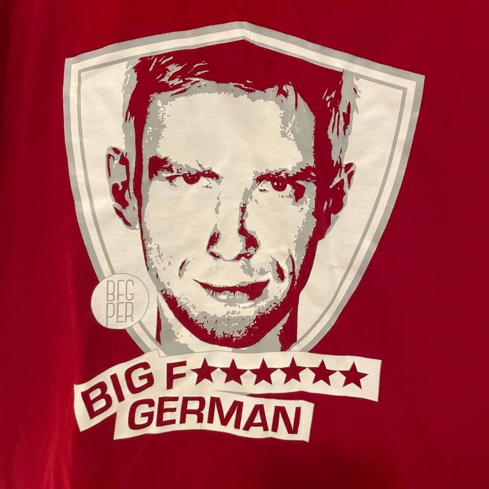 Imperial Men's Red and Burgundy T-shirt